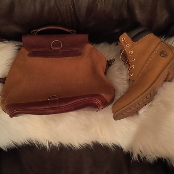 Timberland Leather Crossbody Bag - Picture 14 of 14